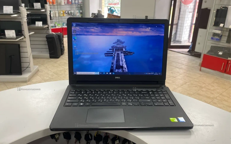Ноутбук  DELL I5-5200U/4Ram/920M/SSD