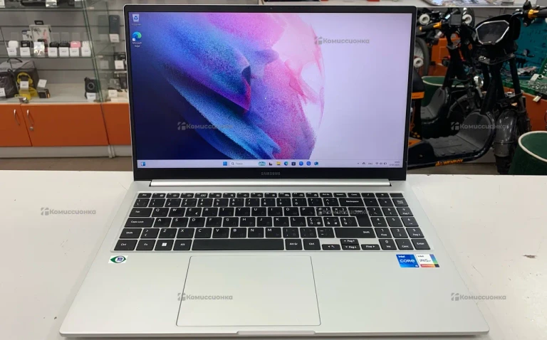 Ноутбук Samsung Galaxy Book 2 NP754