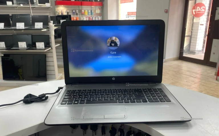 Ноутбук  HP TPN-C125 Pentium N3710/500HDD