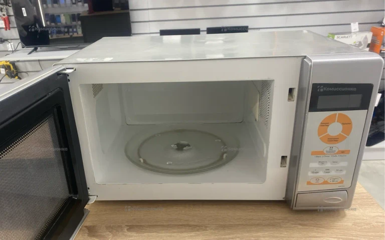 Микроволновая печь  Samsung mw73vr-a