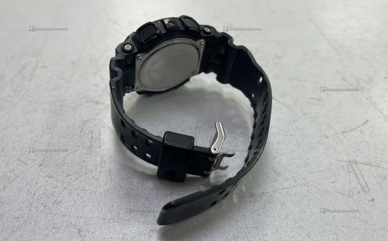 Часы Casio G-Shock GA-100