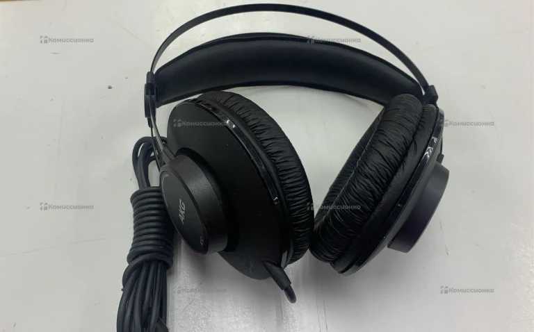 Наушник AKG K52