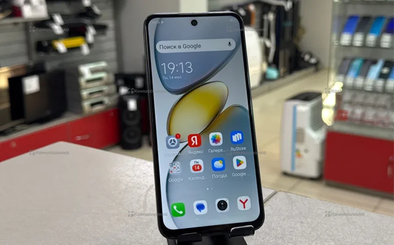 Tecno Spark Go 1 4/128 ГБ