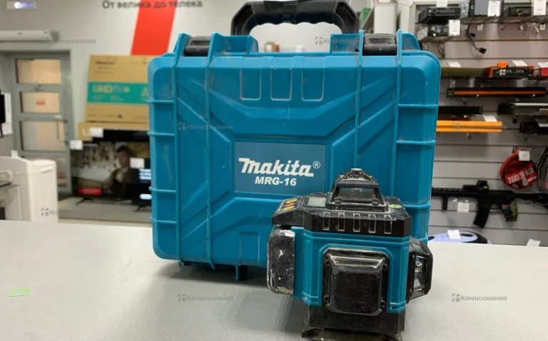 Лазерный уровень-нивелир Makita MRG-16