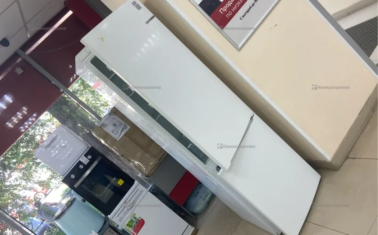Холодильник Bosch KGV39XW2AR