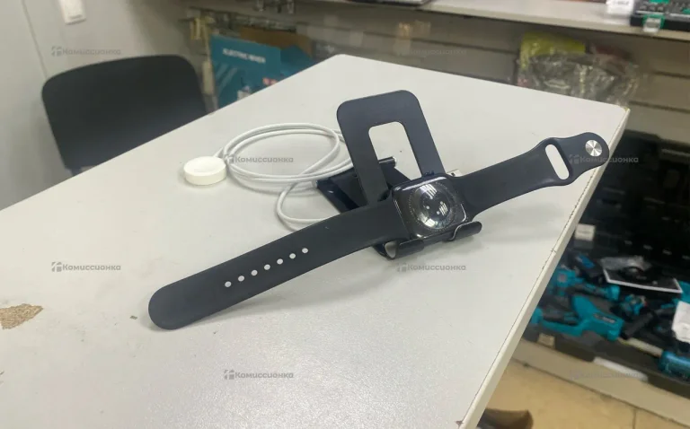 Часы  Apple Watch series 9