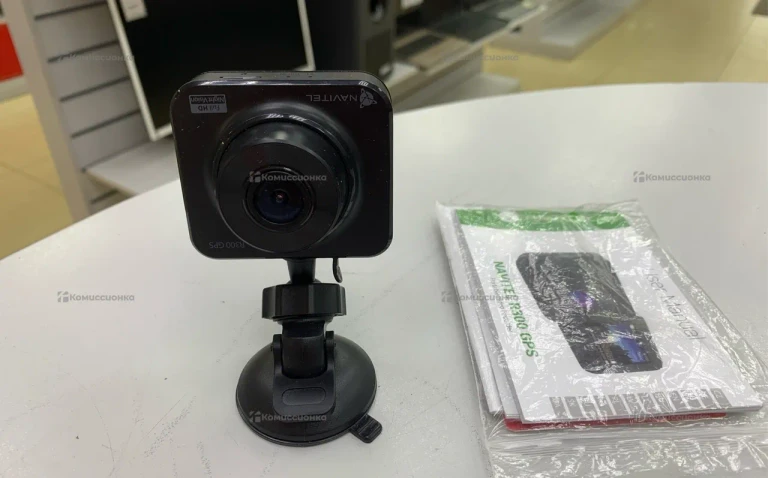 Видеорегистратор NAVITEL R300 GPS