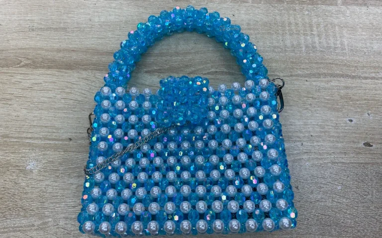 Сумка женская из бусин
