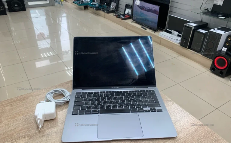 Ноутбук  MacBook Air M1 A2337