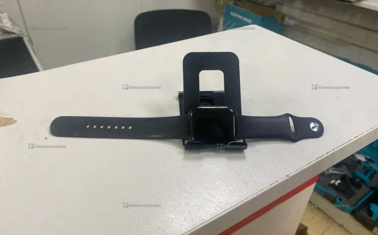 Часы  Apple Watch series 9