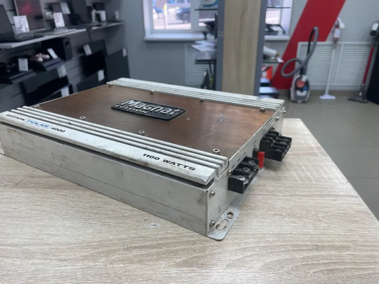 Усилитель  Magnat Polar 4000