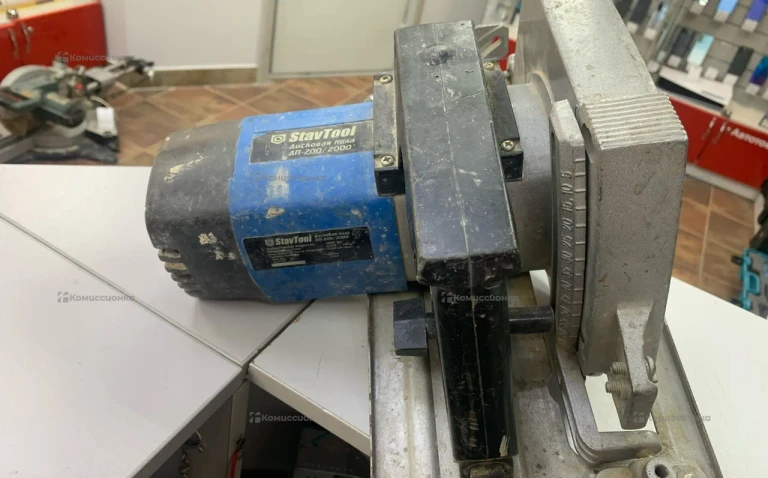 Дисковая пила StavTool ДП-200/2000