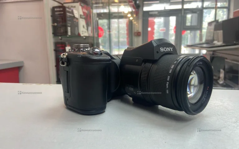 Фотоаппарат  Sony DSC-F828