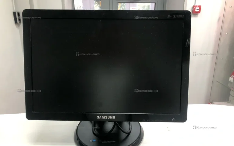 Монитор Samsung SyncMaster 961BW