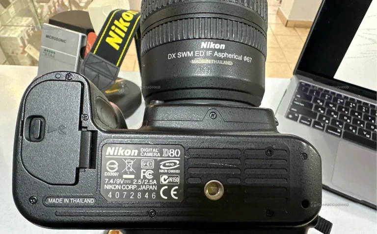 Фотоаппарат Nikon d80 с объективом и вспышкой