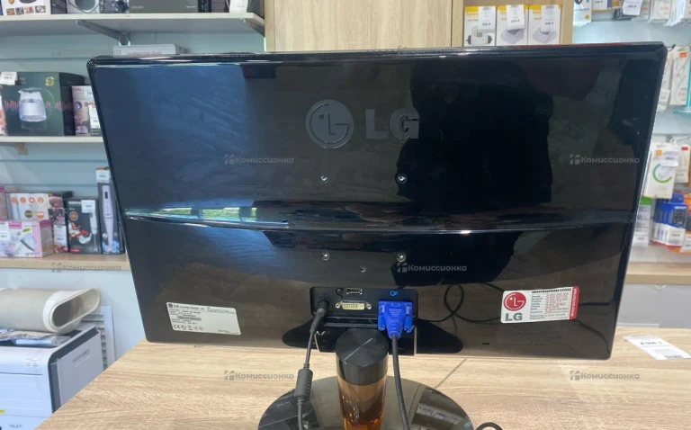 Монитор LG Flatron IPS226V
