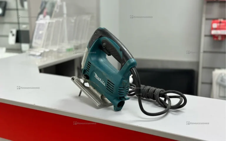 Электролобзик makita 4329