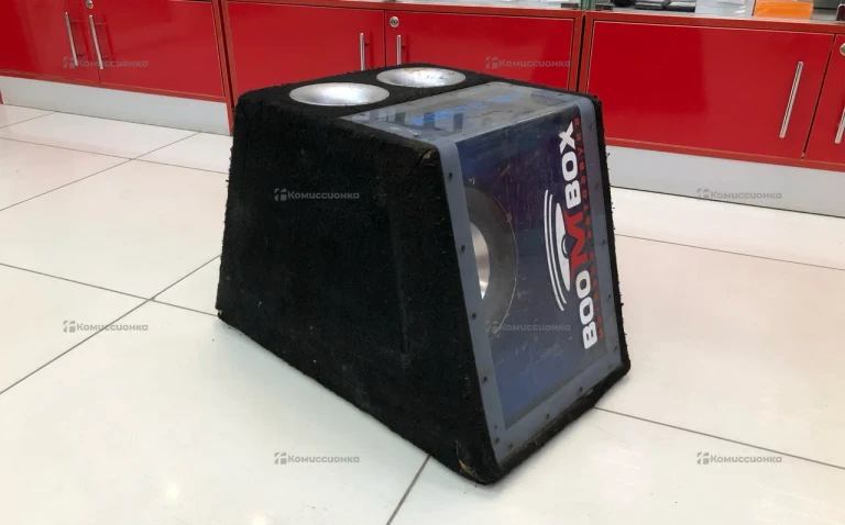 Сабвуфер  MacAudio