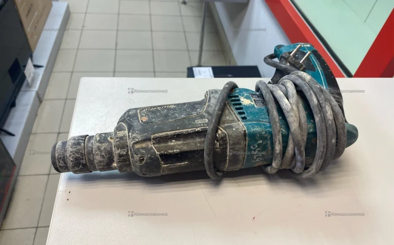 перфаратор makita HR2470