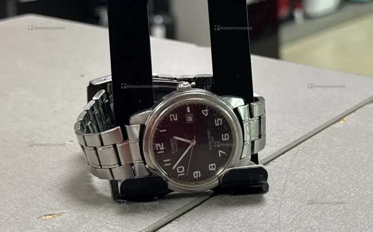 Часы  Casio