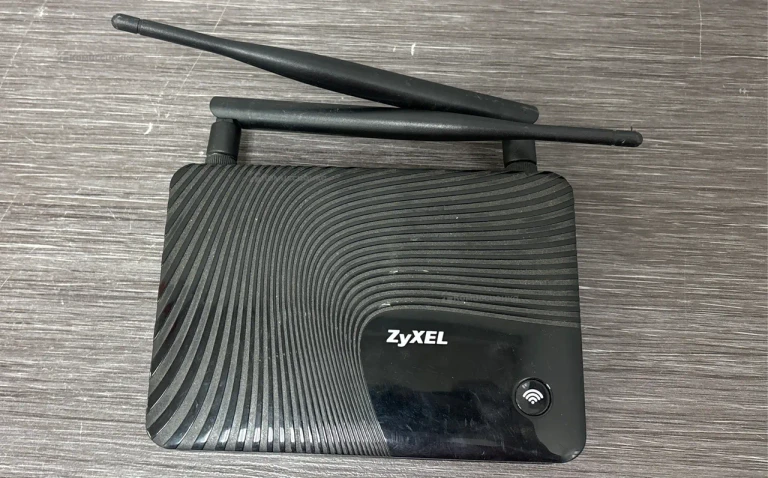 Роутер Zyxel