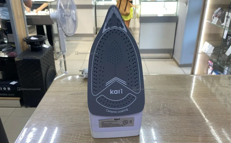 Утюг Kari e152