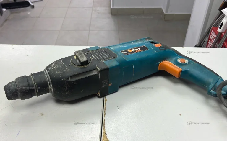 Перфоратор Bort Bhd 800