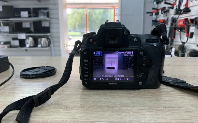 Фотоаппарат  Nikon D90 (Tamron-B005)