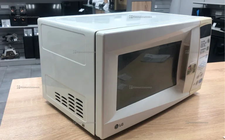 Микроволновая печь  LG MS-1744W