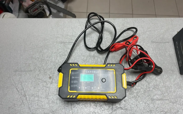 Зарядное устройство 12v Cardale