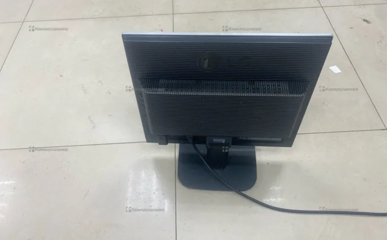 Монитор LG Flatron L1718S
