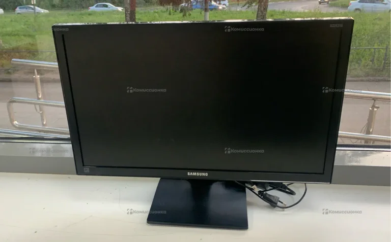 Монитор Samsung S22E310HY