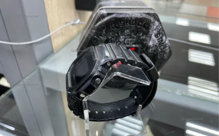 Часы Casio DW-5600BB