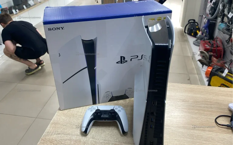 Приставка Sony PS5 с дисководом