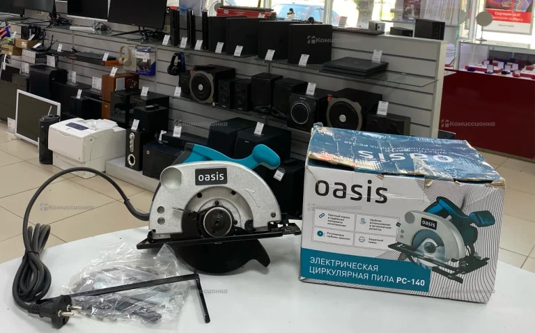 Дисковая пила Oasis PC-140
