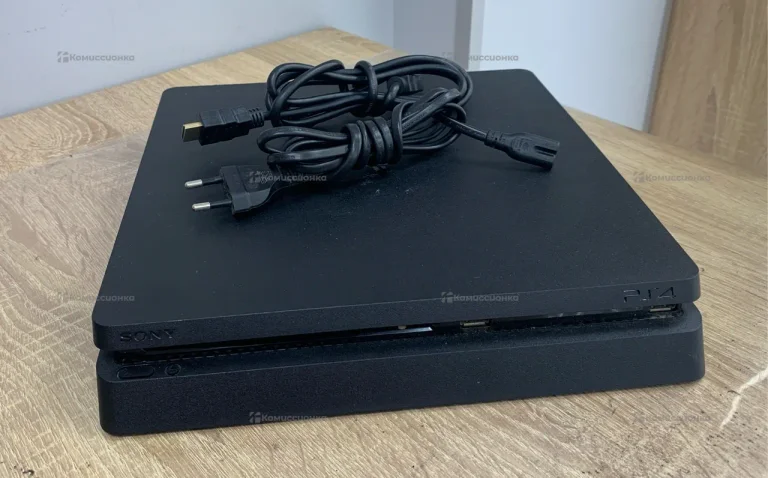 Приставка PS4. slim 500 Gb
