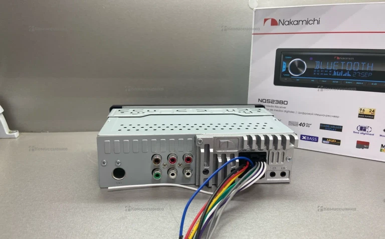 Автомагнитола  Nakamichi NQ52380