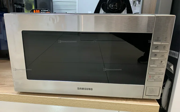 Микроволновая печь  Samsung me88sut
