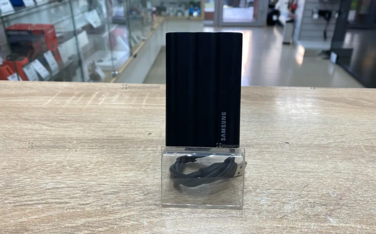 Жесткий диск  Samsung T7 Shield 1800часов