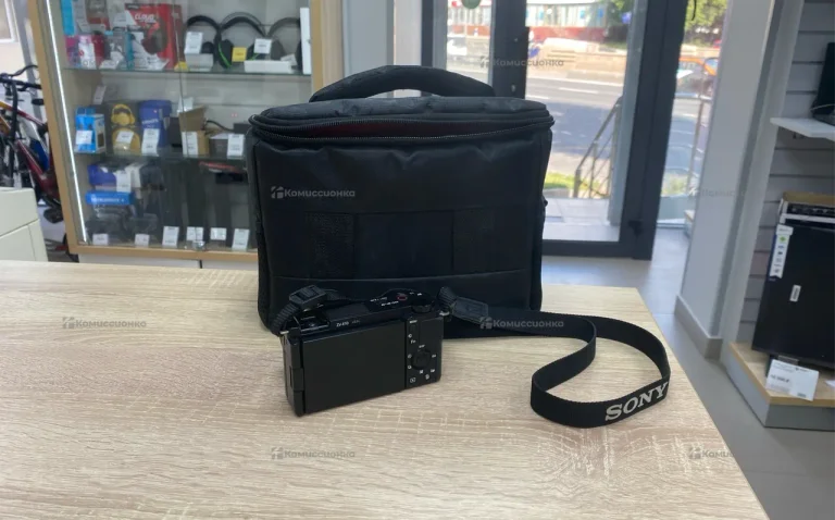 Фотоаппарат  SONY ZV-E10