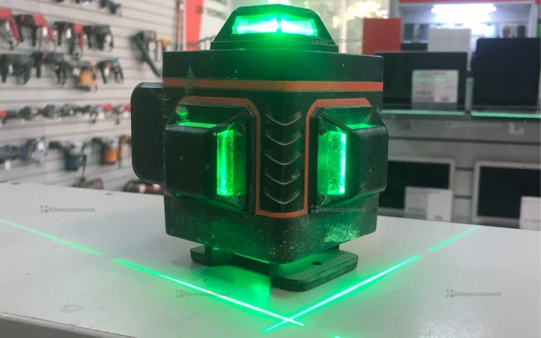 ЛАЗЕРНЫЙ уровень AC/DC  4D green