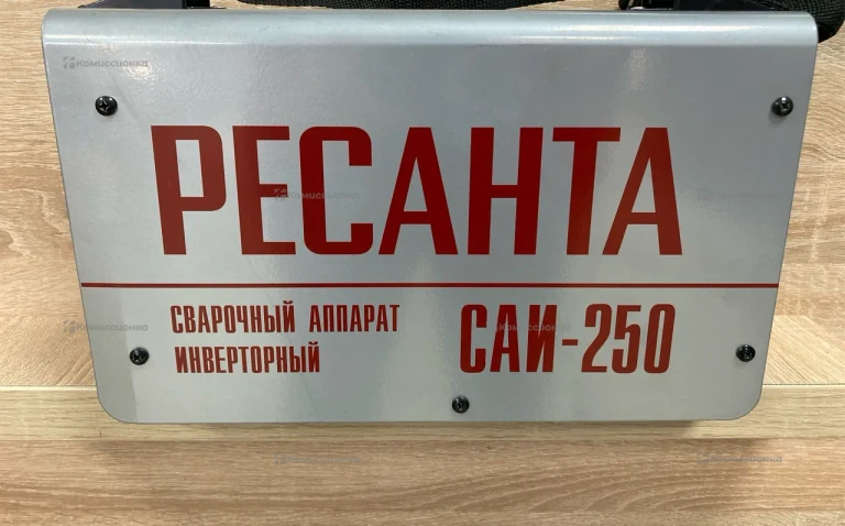Сварочный аппарат инверторный РЕСАНТА САИ-250