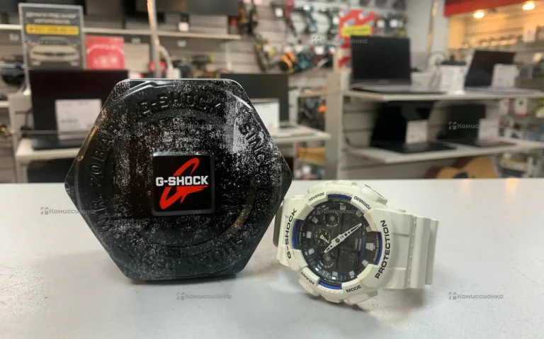Часы  Casio G-Shock (GA-100B-7ADR)