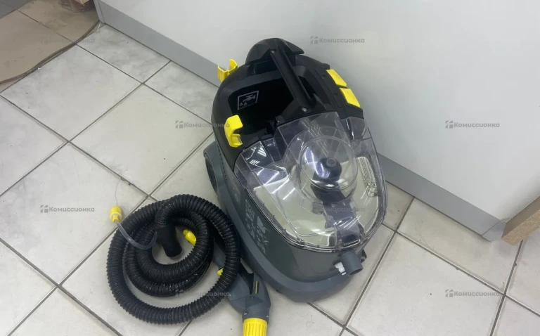 Пылесос  Karcher 8/1