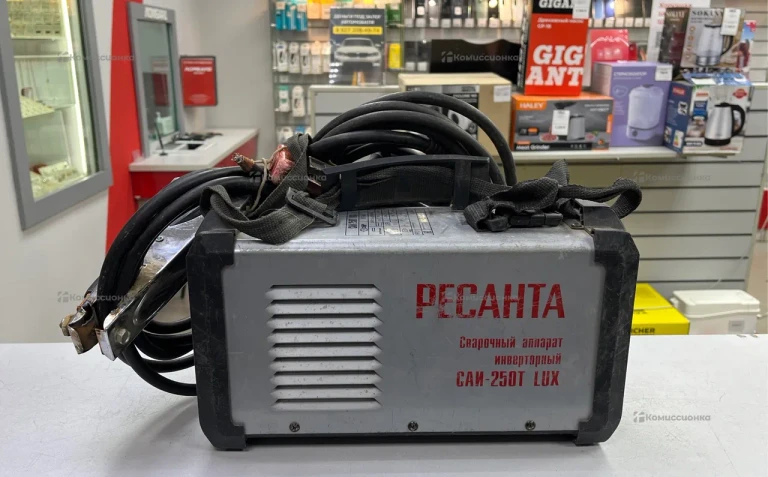 Сварочный аппарат Ресанта саи-250 lux