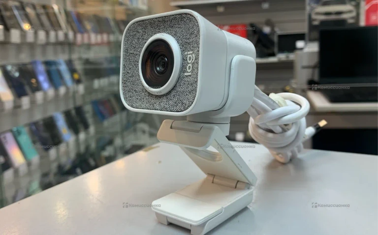 Веб камера Logitech streamcam full hd