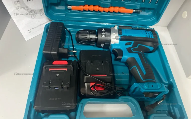 Шуруповерт Makita с набором (Китай)