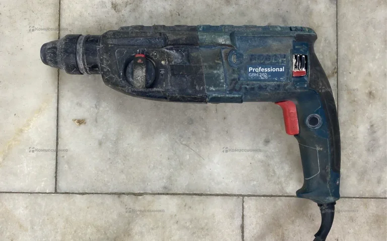 Перфоратор Bosch GBH 240