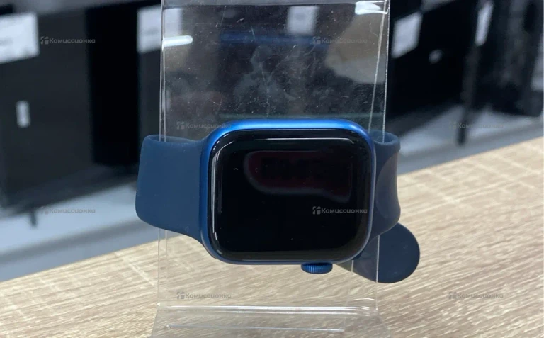 Часы Apple Watch Series 7 41mm