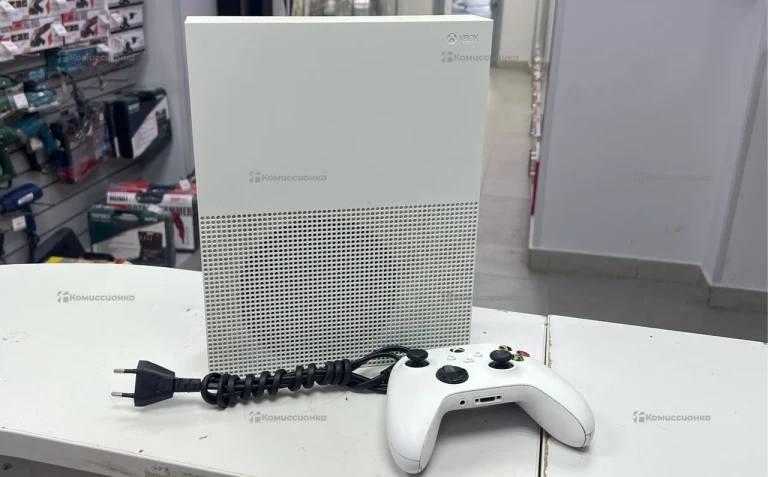 Приставка Xbox One S 500 ГБ